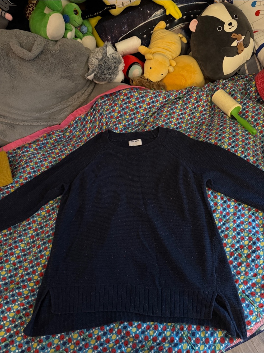 Old Navy Crewneck Sweater in Navy with Side Slits size XL